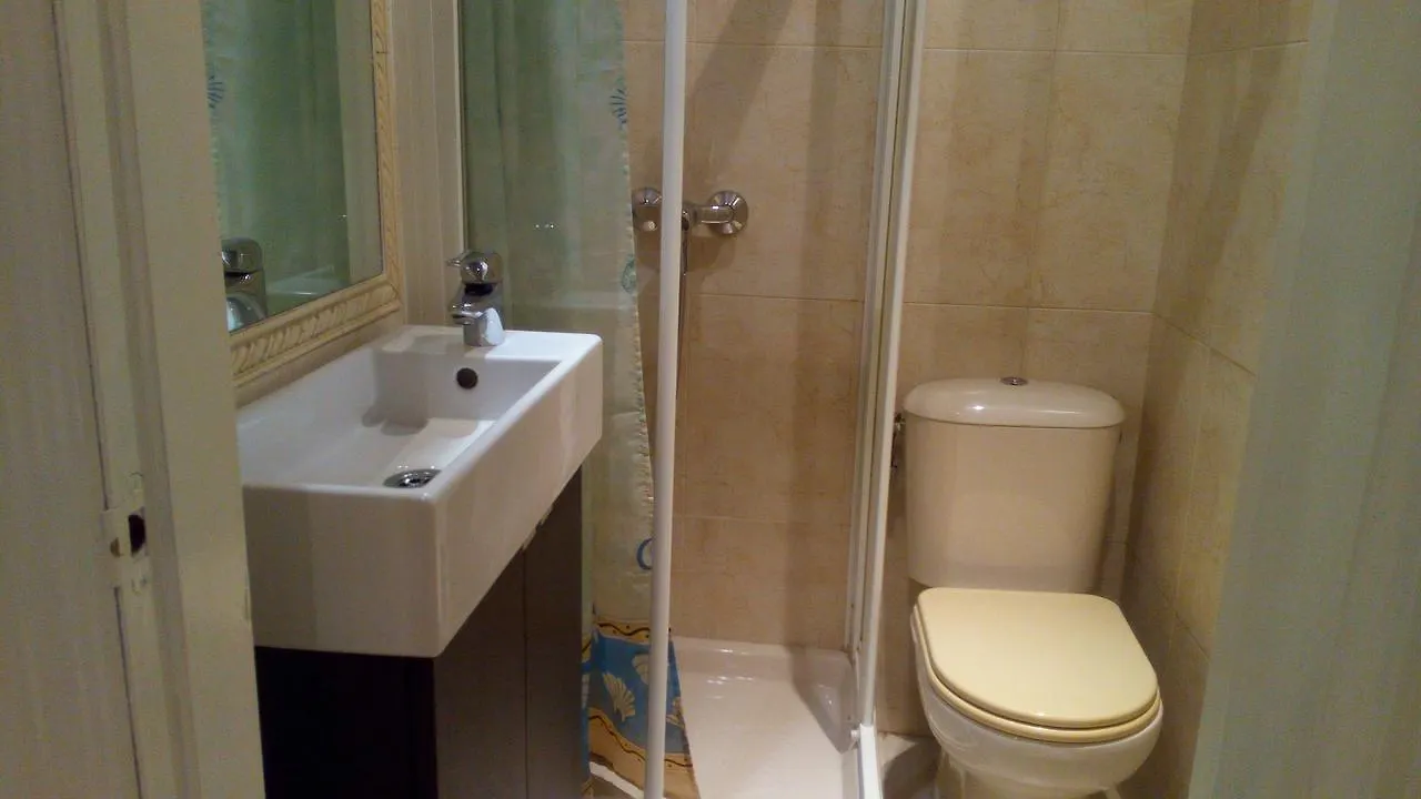 Del Parque Flats - Carreteria Apartment Malaga