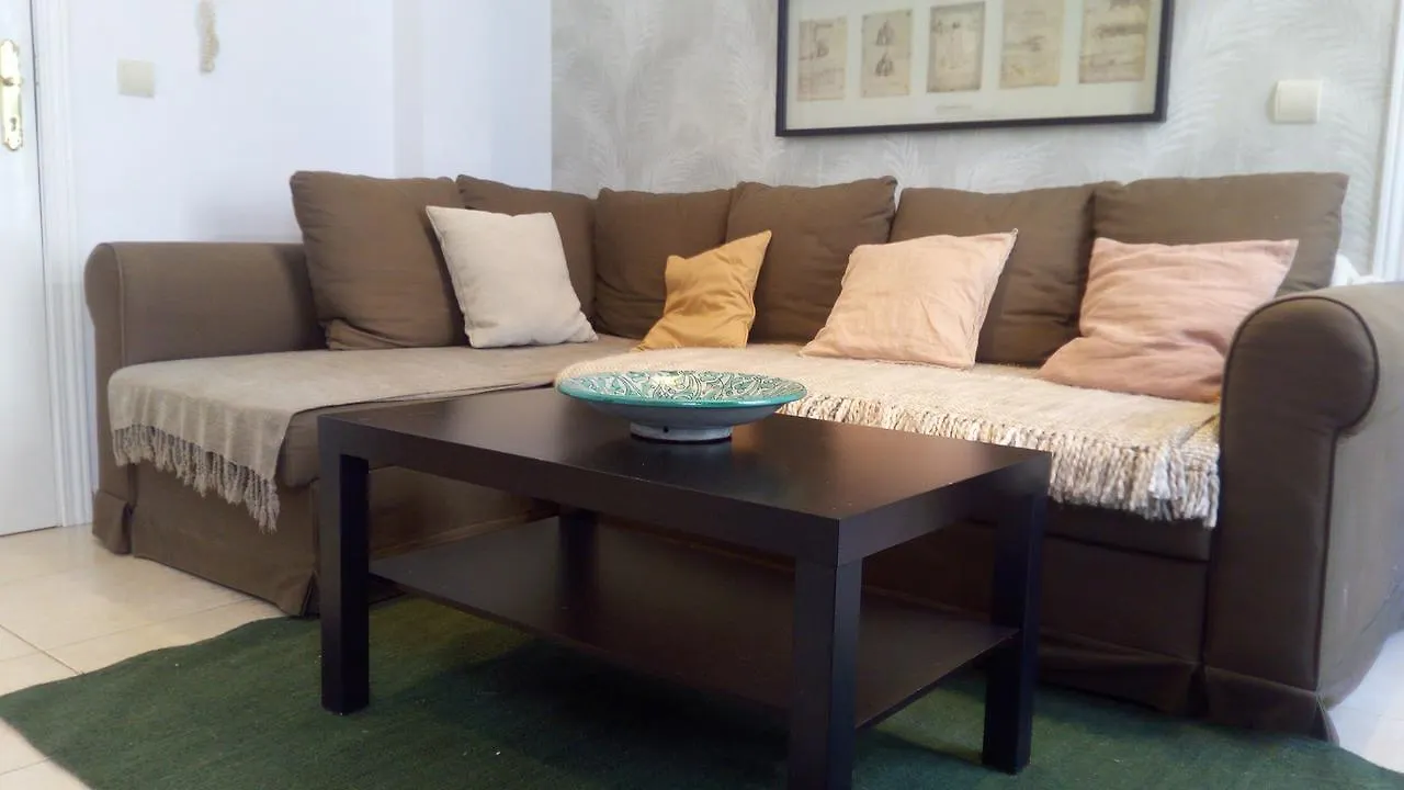 Del Parque Flats - Carreteria Apartment Malaga